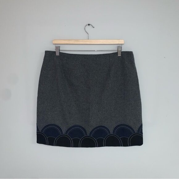 Boden Wool Skirt Women’s Size 12 US Grey Navy Black Embroidered Short Lined - Picture 4 of 7